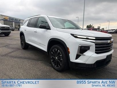Used 2025 Chevrolet Traverse LT w/ Sun and Wheel Package