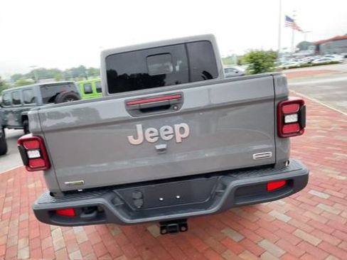 Used 2022 Jeep Gladiator Overland w/ Popular Equipment Package AWD/4WD image 8