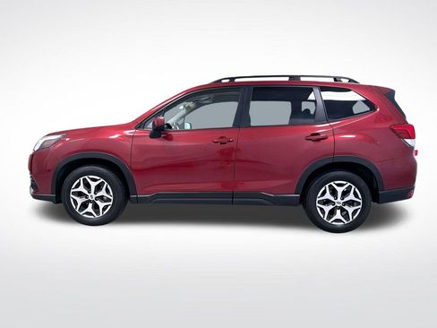 Used 2022 Subaru Forester Premium AWD/4WD image 10