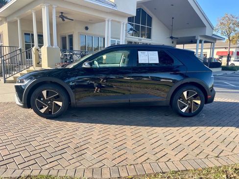 Used 2025 Hyundai Ioniq 5 SEL image 2