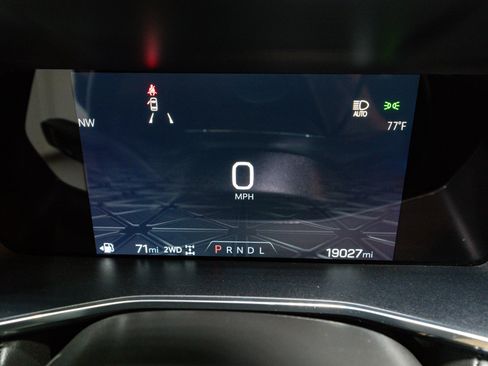 Used 2023 GMC Canyon Elevation w/ Convenience Package image 24