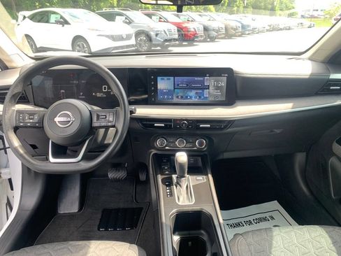 Used 2025 Nissan Kicks SV w/ SV Premium Package AWD/4WD image 20