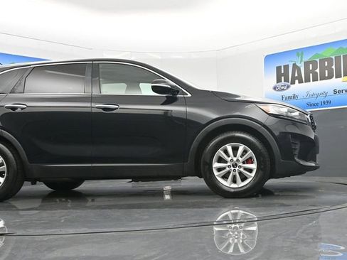 Used 2020 Kia Sorento LX image 22