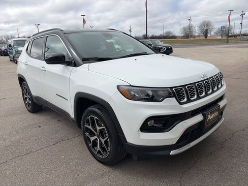 Used 2025 Jeep Compass Limited AWD/4WD image 8