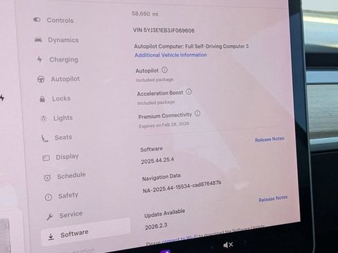 Used 2018 Tesla Model 3 Long Range image 31