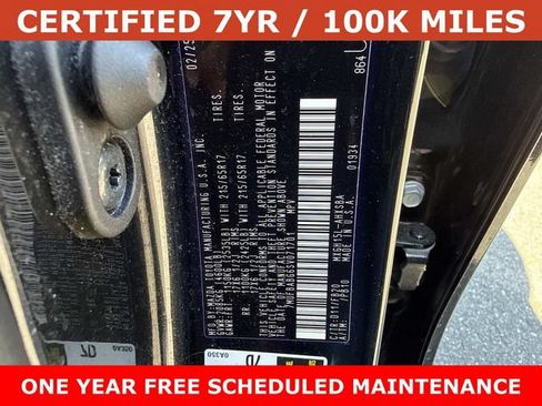 Used 2025 Toyota Corolla Cross AWD Hybrid image 29