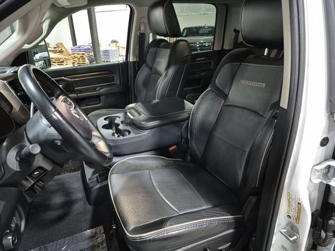 Used 2024 RAM 2500 Laramie AWD/4WD image 19