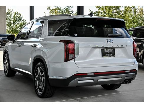 Used 2023 Hyundai Palisade Limited w/ Cargo Package AWD/4WD image 6