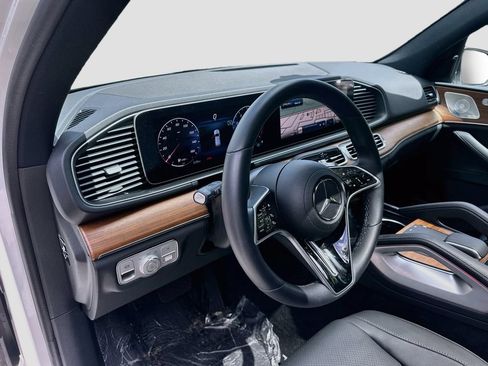 Certified 2026 Mercedes-Benz GLE 350 4MATIC image 9