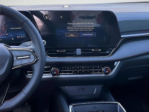 New 2026 Chevrolet Equinox RS w/ Convenience Package III FWD image 6