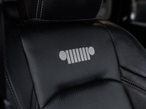 Used 2020 Jeep Wrangler Unlimited Rubicon AWD/4WD image 16