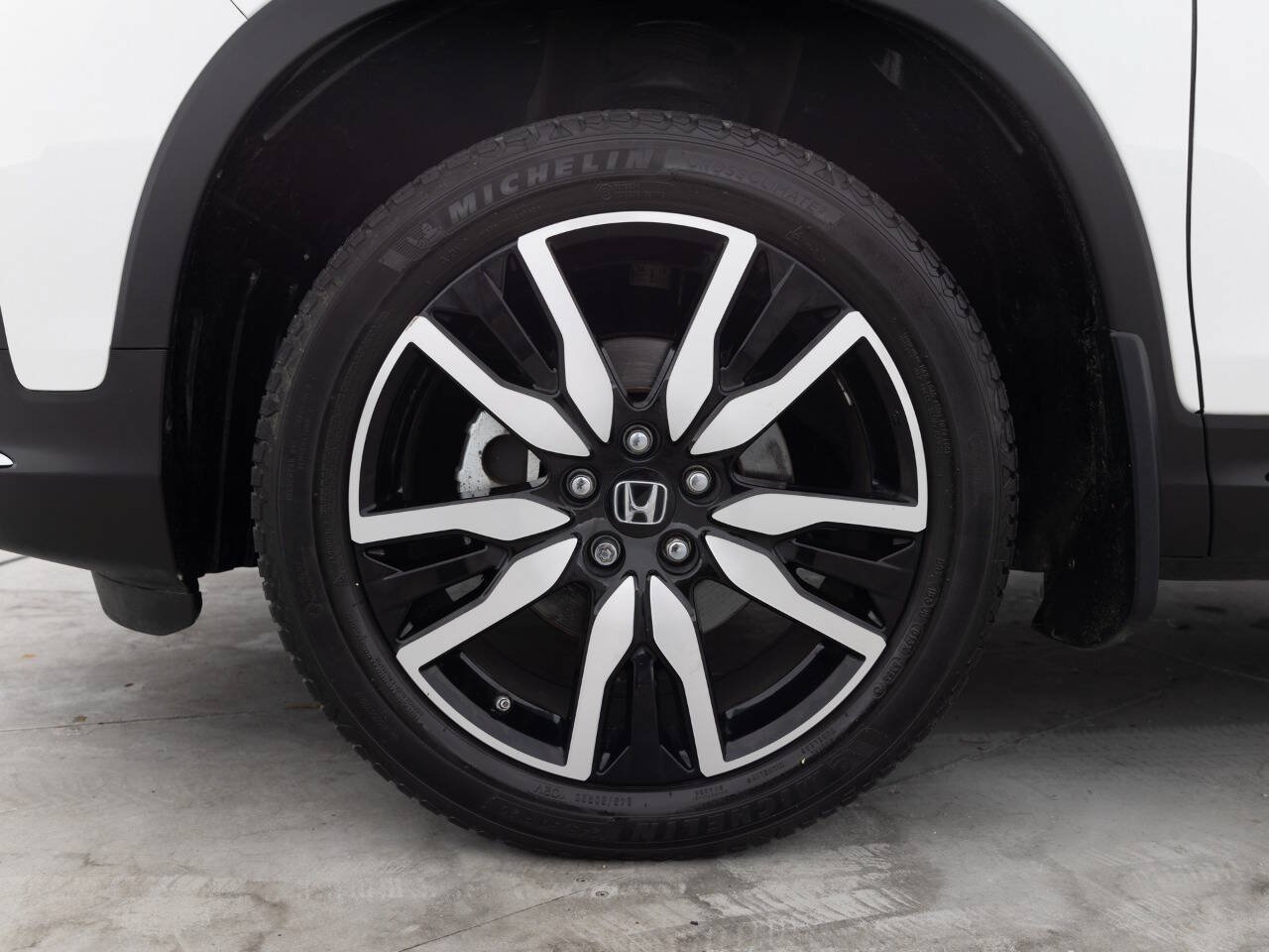 Used 2021 Honda Pilot Touring image 17