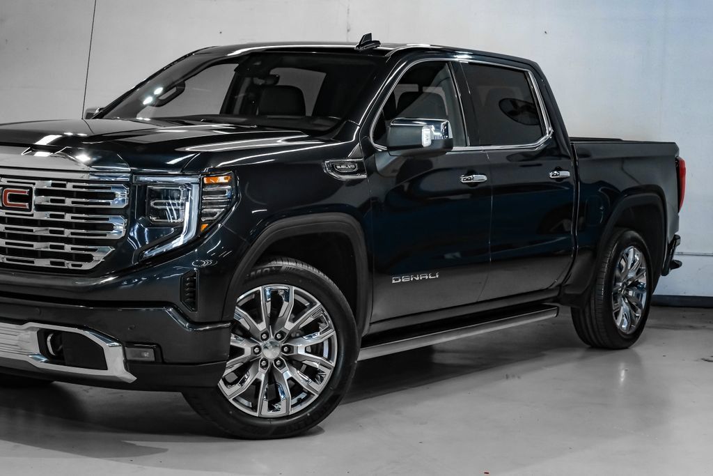 Used 2023 GMC Sierra 1500 Denali w/ Denali Reserve Package AWD/4WD image 7