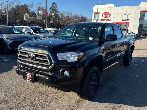 Used 2023 Toyota Tacoma 4x4 Double Cab image 3
