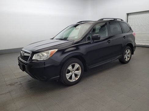 Used 2014 Subaru Forester 2.5i Premium w/ All-Weather Package AWD/4WD image 2