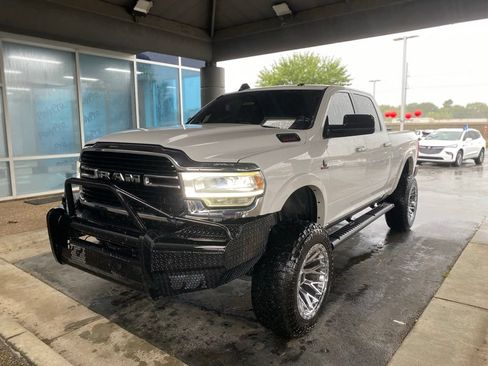 Used 2020 RAM 2500 Laramie AWD/4WD image 3