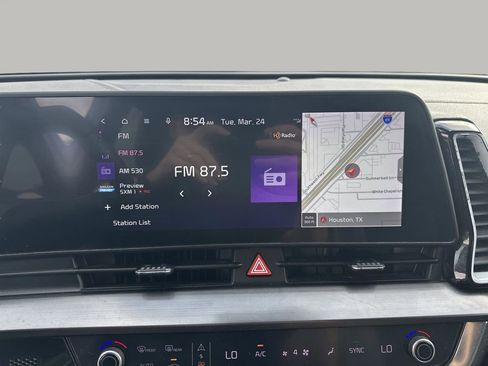 Used 2023 Kia Sportage EX image 18