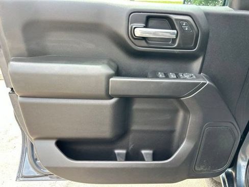 Used 2020 Chevrolet Silverado 1500 Custom Trail Boss w/ Custom Convenience Package AWD/4WD image 11