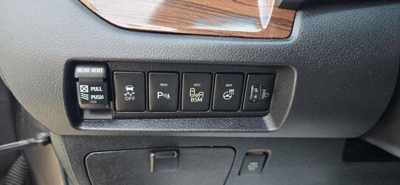 Used 2017 Toyota Sienna Limited Premium AWD/4WD image 17