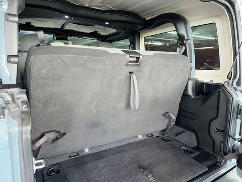 Used 2024 Jeep Wrangler Sport AWD/4WD image 25