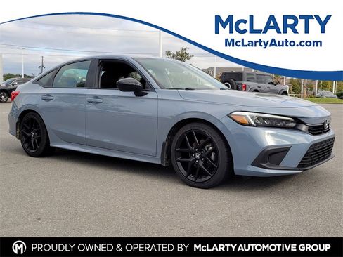 Used 2024 Honda Civic Sport image 1