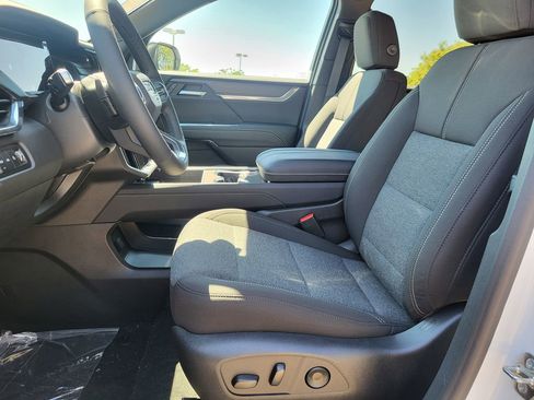 New 2026 GMC Acadia Elevation image 4