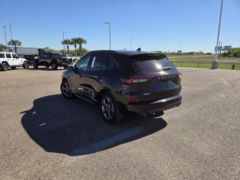 Used 2023 Ford Escape ST-Line w/ Tech Pack #1 image 5