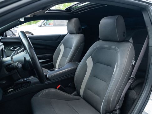 Used 2023 Chevrolet Camaro LT RWD image 18