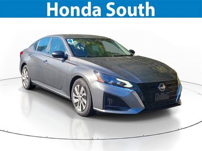Used 2024 Nissan Altima 2.5 SV