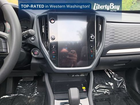 Used 2025 Subaru Forester Premium AWD/4WD image 15