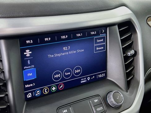 Certified 2023 GMC Acadia SLE w/ Driver Convenience Package AWD/4WD image 14