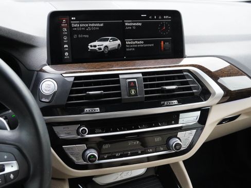 Used 2020 BMW X4 xDrive30i w/ Driving Assistance Package AWD/4WD image 23