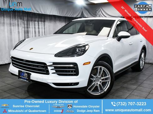 Used 2023 Porsche Cayenne AWD/4WD image 1