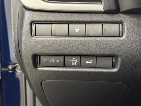 Certified 2026 Nissan Rogue SV image 28