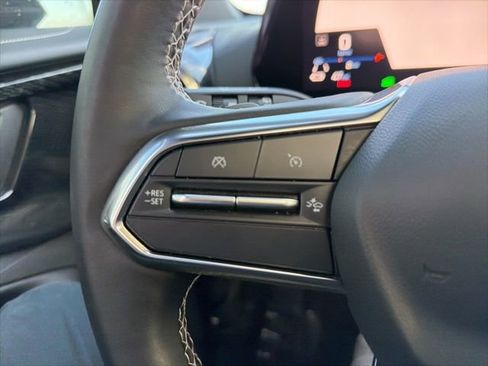 Used 2024 Chevrolet Blazer EV LT image 38