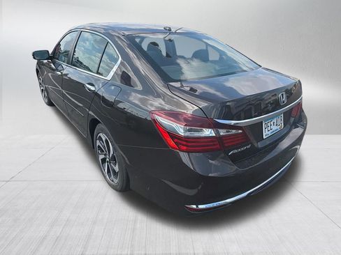 Used 2017 Honda Accord EX-L image 9