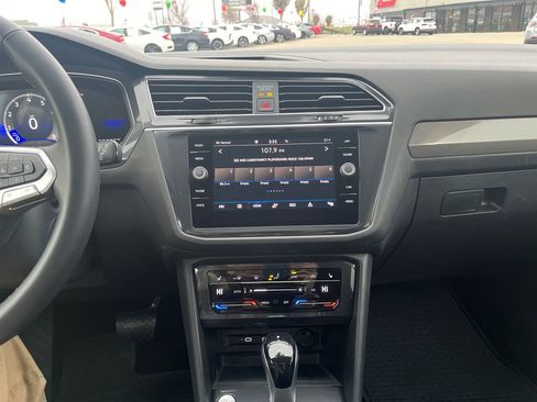 Used 2024 Volkswagen Tiguan Wolfsburg Edition image 23