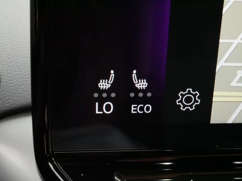 Certified 2023 Volkswagen ID.4 Pro S AWD/4WD image 28
