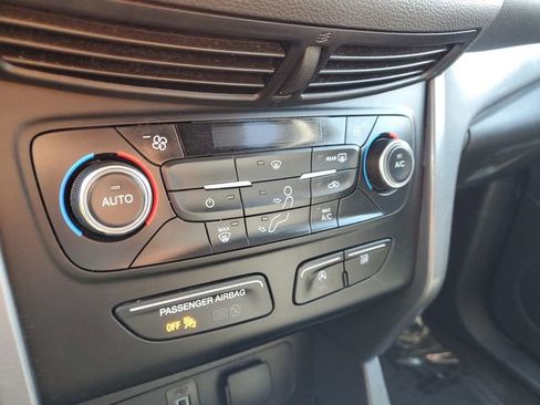 Certified 2017 Ford Escape SE image 28