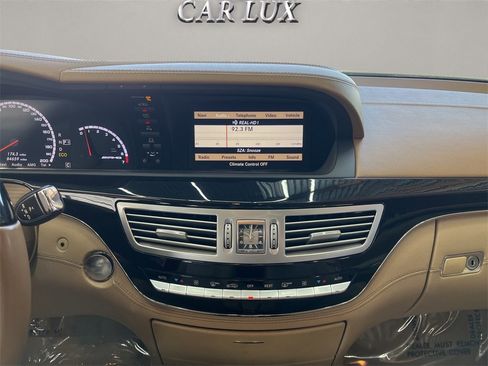 Used 2013 Mercedes-Benz S 63 AMG w/ Driver Assistance Pkg image 15