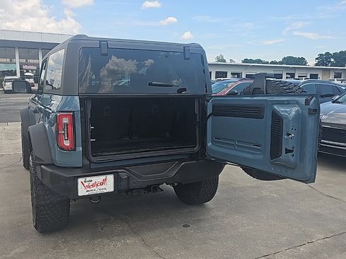 Used 2022 Ford Bronco Wildtrak image 6