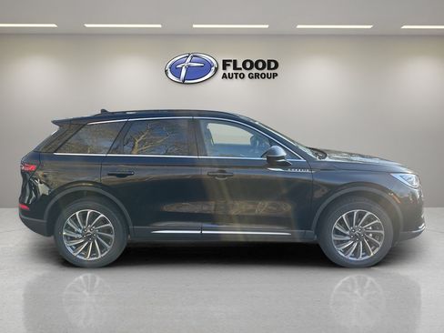 New 2026 Lincoln Corsair Reserve image 4