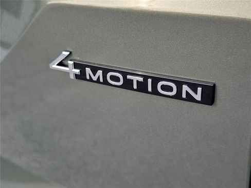 New 2026 Volkswagen Atlas Peak Edition image 4