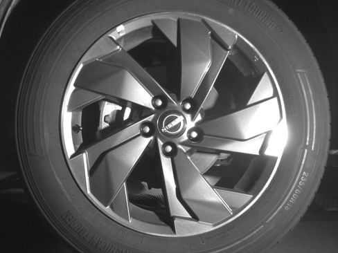 Used 2025 Nissan Rogue SV FWD image 12