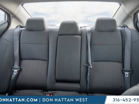 Used 2024 Nissan Altima 2.5 SV image 18