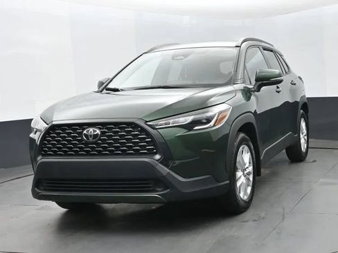 Used 2024 Toyota Corolla Cross LE FWD image 1