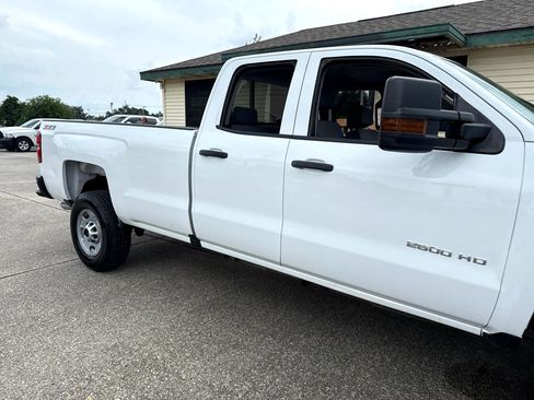 Used 2019 Chevrolet Silverado 2500 W/T w/ WT Convenience Package image 10