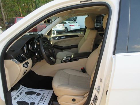 Used 2017 Mercedes-Benz GLE 350 4MATIC image 10