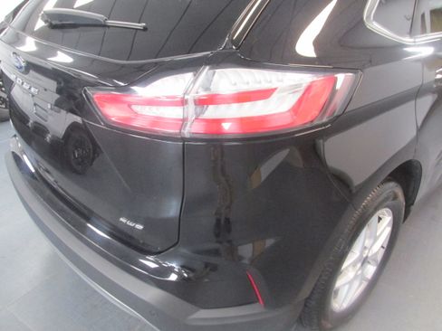 Used 2024 Ford Edge SEL AWD/4WD image 11