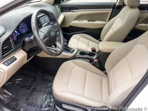 Used 2020 Hyundai Elantra Value Edition FWD image 9